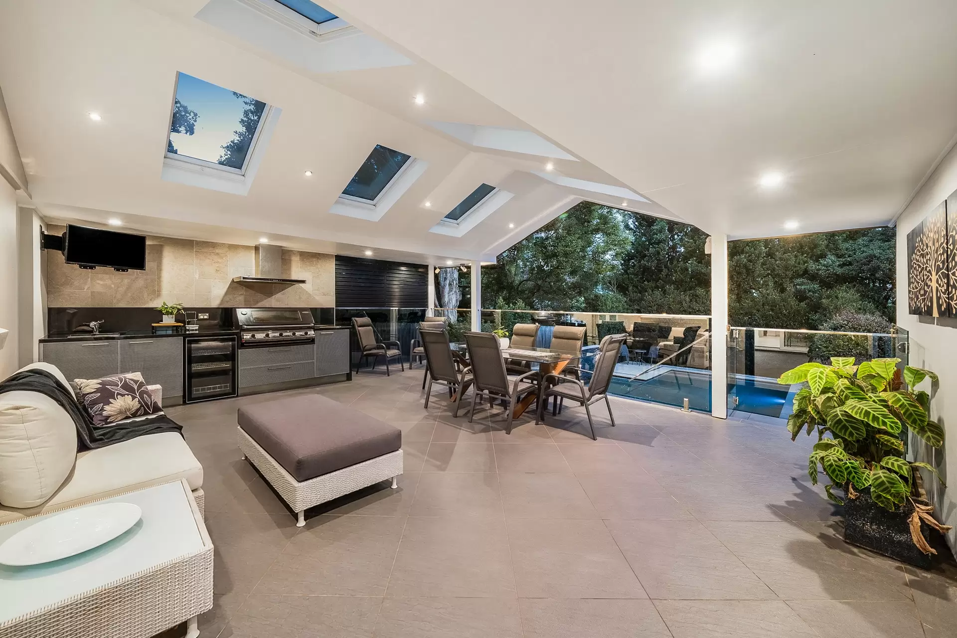 12 Gabrielle Avenue, Baulkham Hills Sold by Richard Matthews Real Estate - image 4