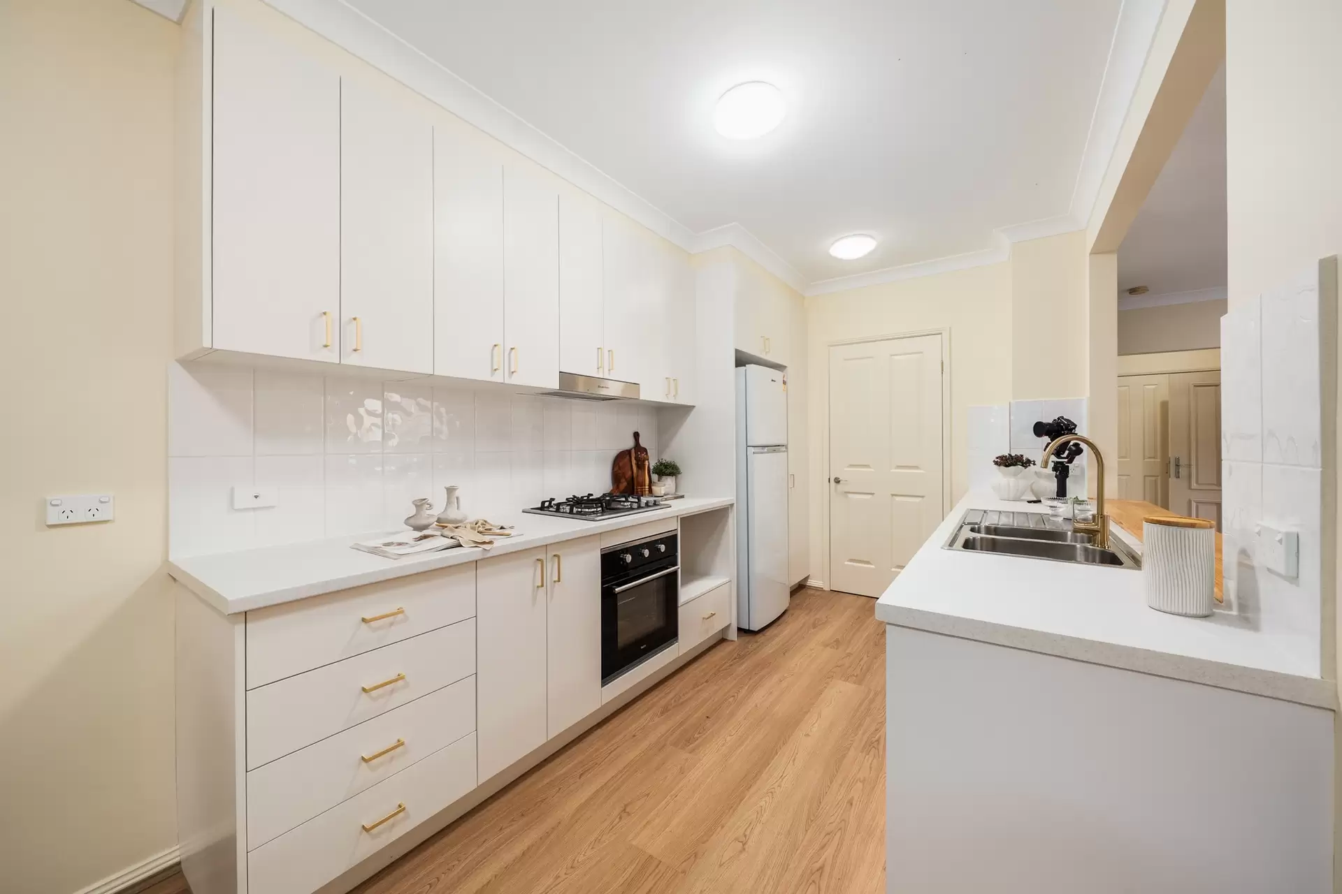 12 Wiltshire Close, Liberty Grove Sold by Richard Matthews Real Estate - image 3