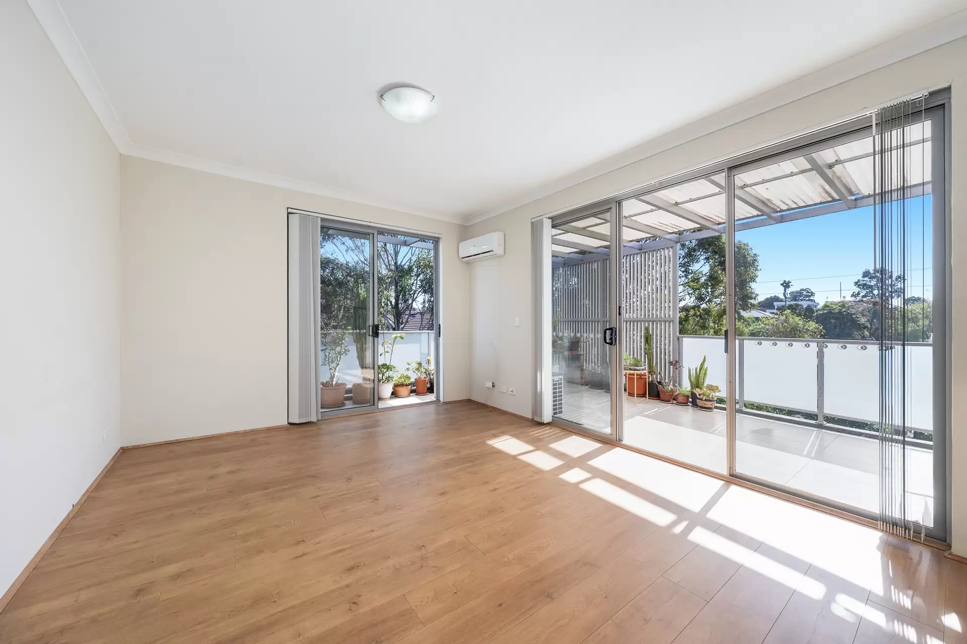 16/135-137 Pitt Street, Merrylands Sold by Richard Matthews Real Estate - image 2
