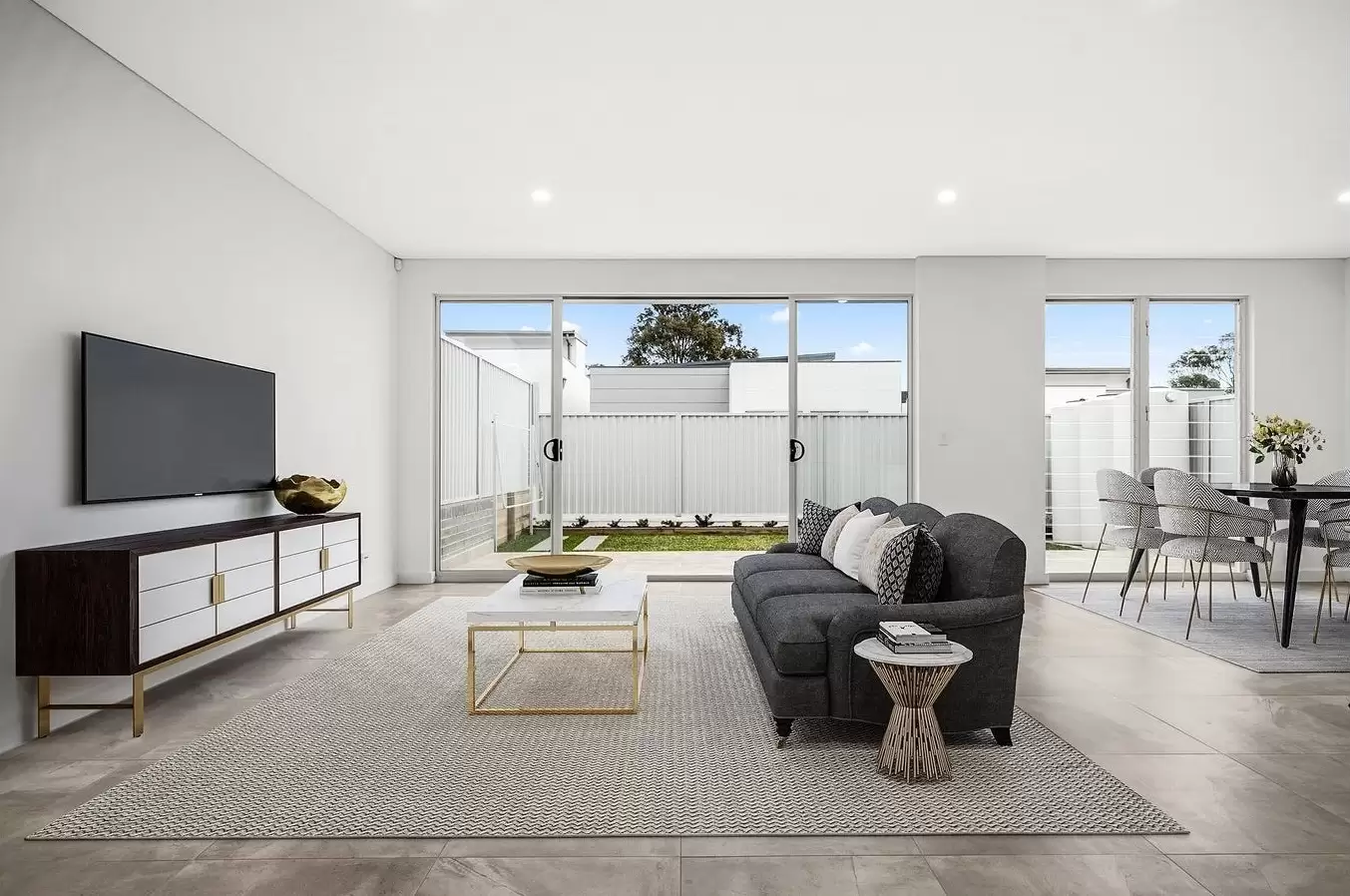 4 Deluxe Circuit, Norwest Leased by Richard Matthews Real Estate - image 2
