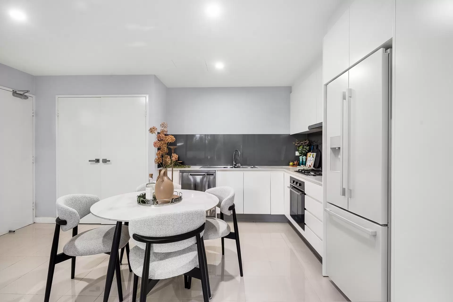 109/28 Smallwood Avenue, Homebush Sold by Richard Matthews Real Estate - image 3