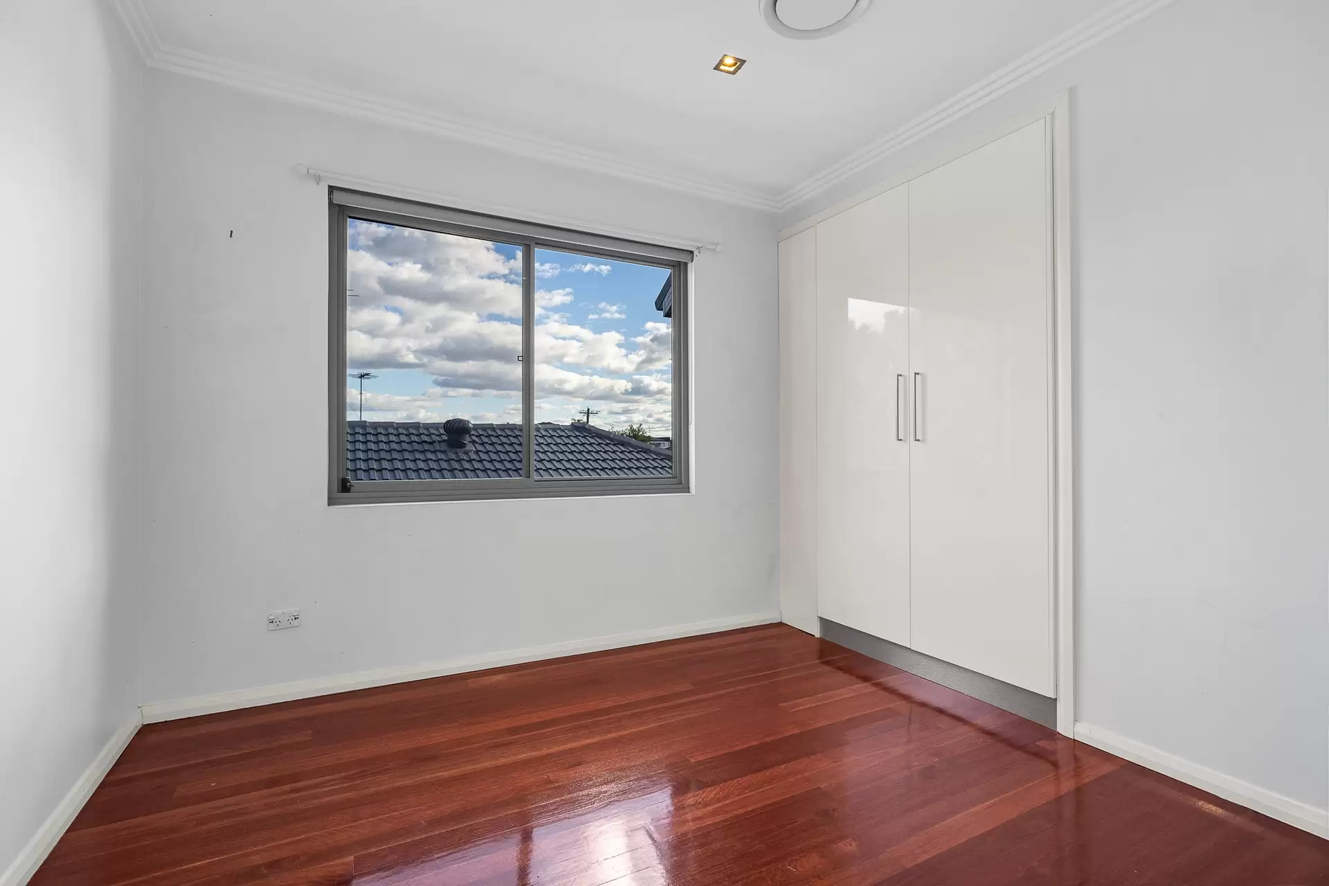 57A Caroline Crescent, Georges Hall Leased by Richard Matthews Real Estate - image 5