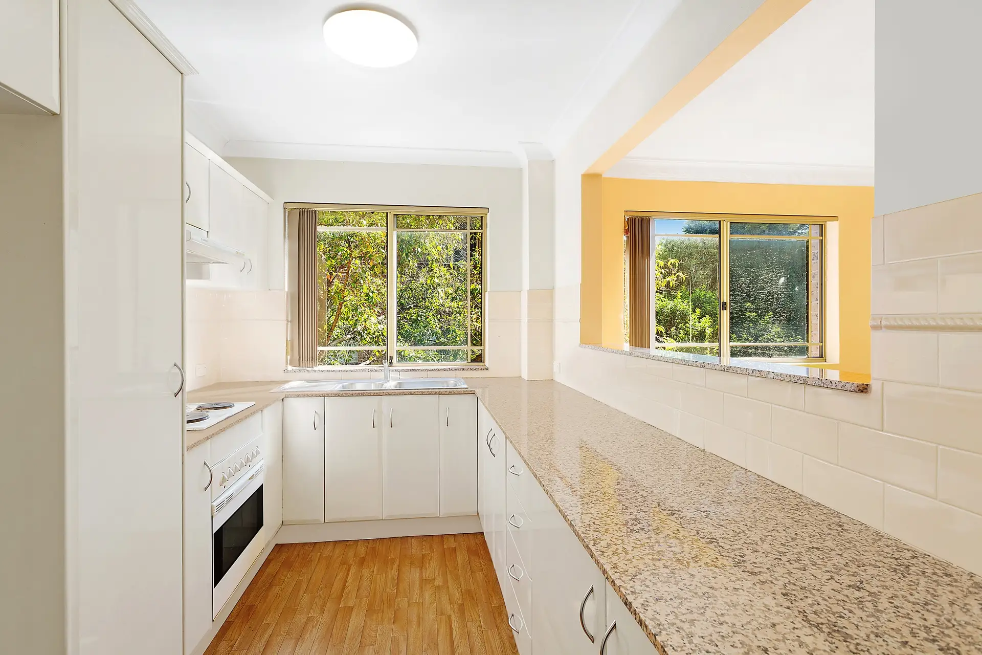 10/6 Grosvenor Street, Croydon Sold by Richard Matthews Real Estate - image 2