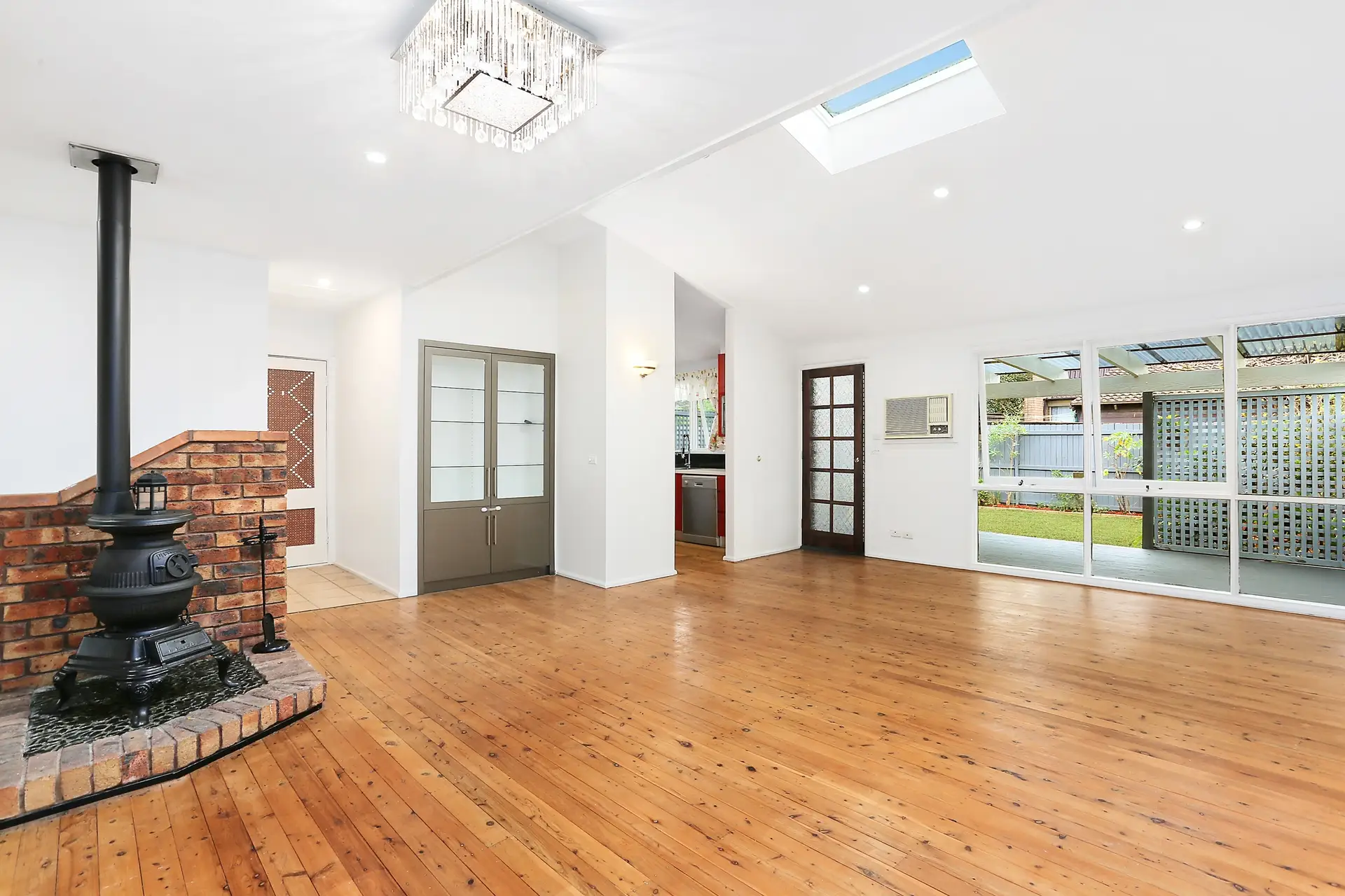 3/2 Kardella Court, Condell Park Sold by Richard Matthews Real Estate - image 2