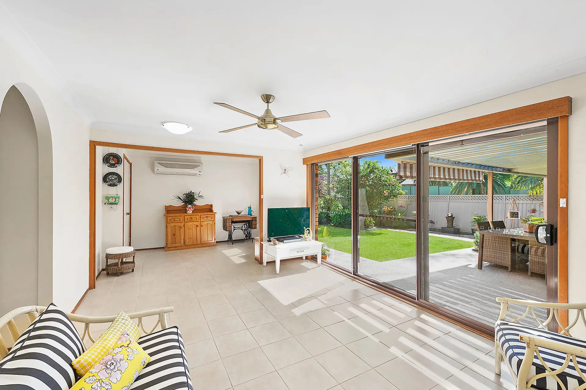 28 Foley Street, Georges Hall Sold by Richard Matthews Real Estate - image 4