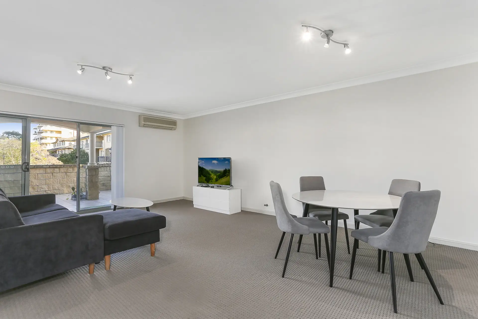 1/9 Thorpe Avenue, Liberty Grove Sold by Richard Matthews Real Estate - image 3