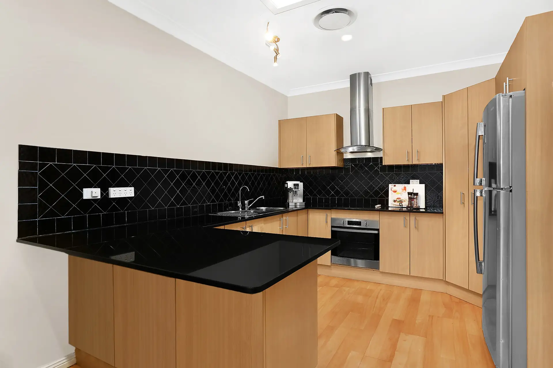 1/22 Balmoral Crescent, Georges Hall Sold by Richard Matthews Real Estate - image 4
