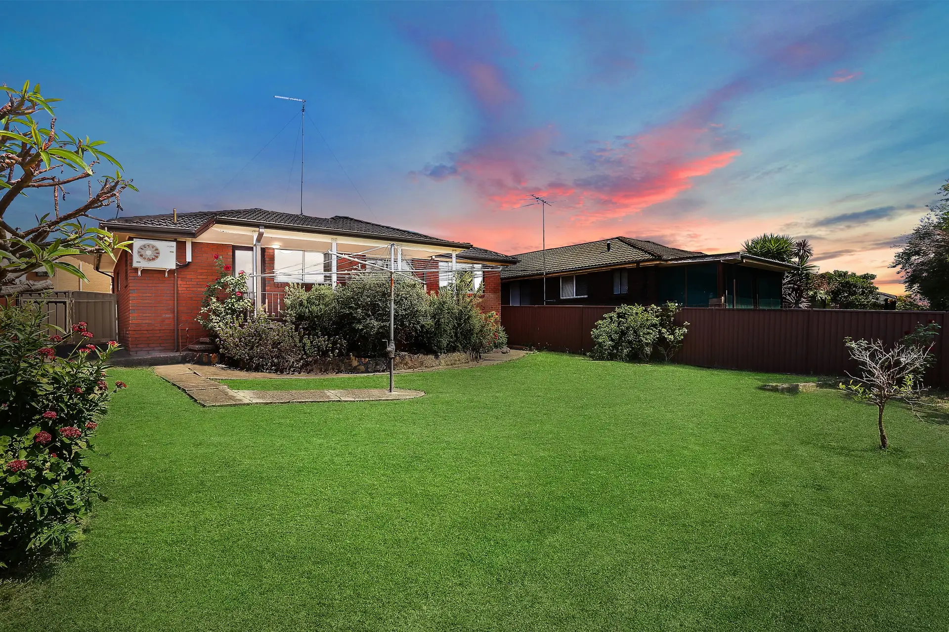 20 Oak Drive, Georges Hall Sold by Richard Matthews Real Estate - image 5
