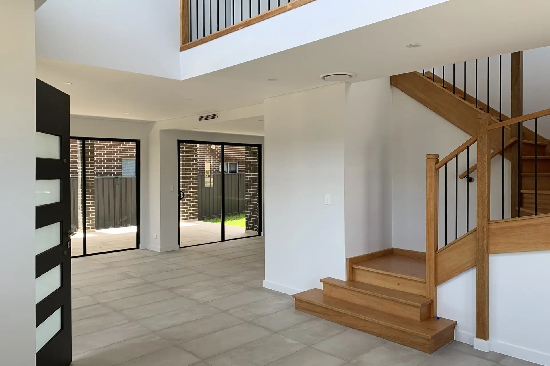17 Enright Street, East Hills Sold by Richard Matthews Real Estate - image 3