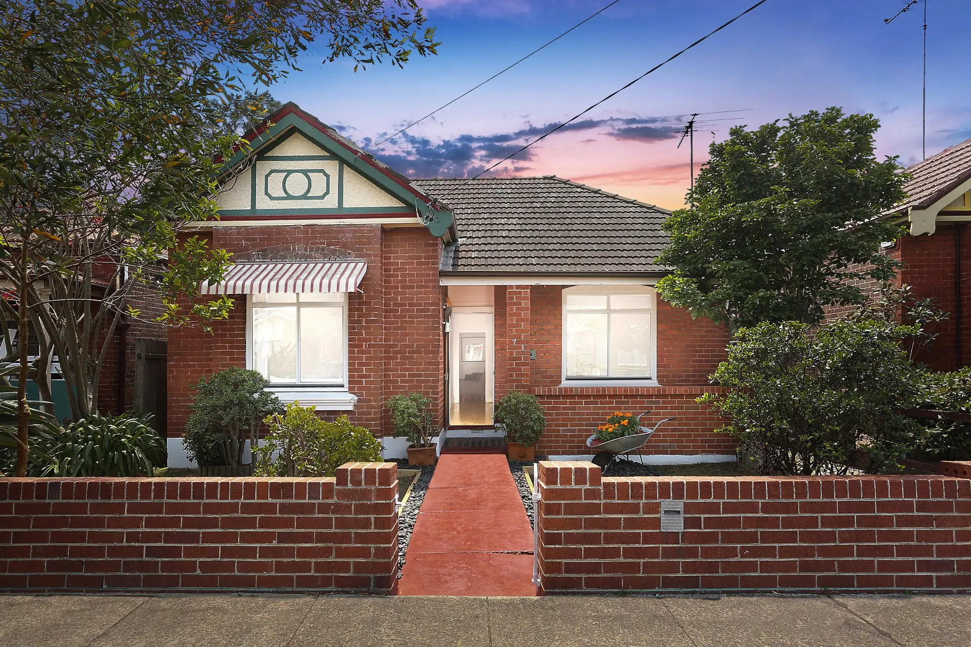 71 Heighway Avenue, Croydon Sold by Richard Matthews Real Estate - image 1