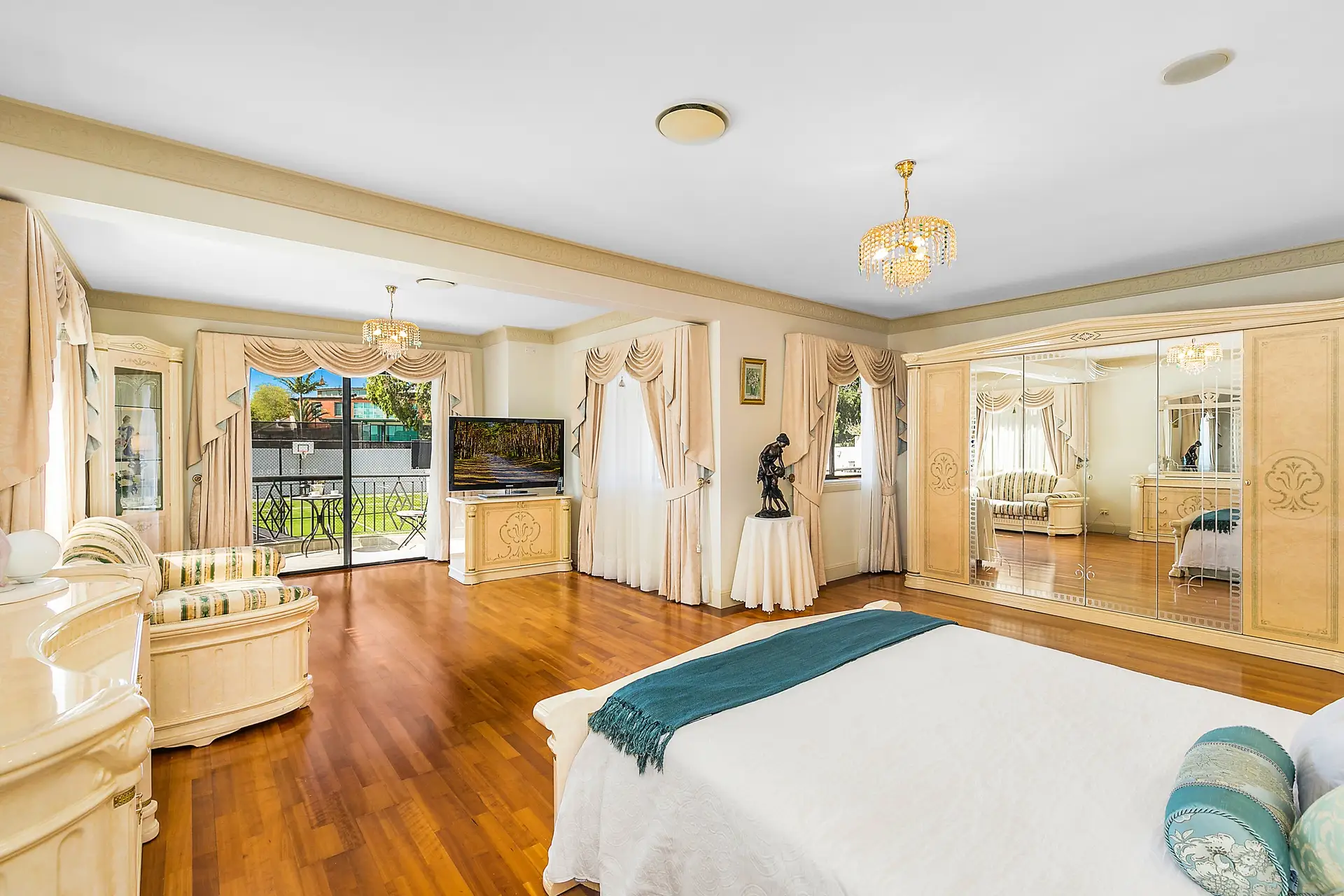 89 Newton Road, Strathfield Sold by Richard Matthews Real Estate - image 9