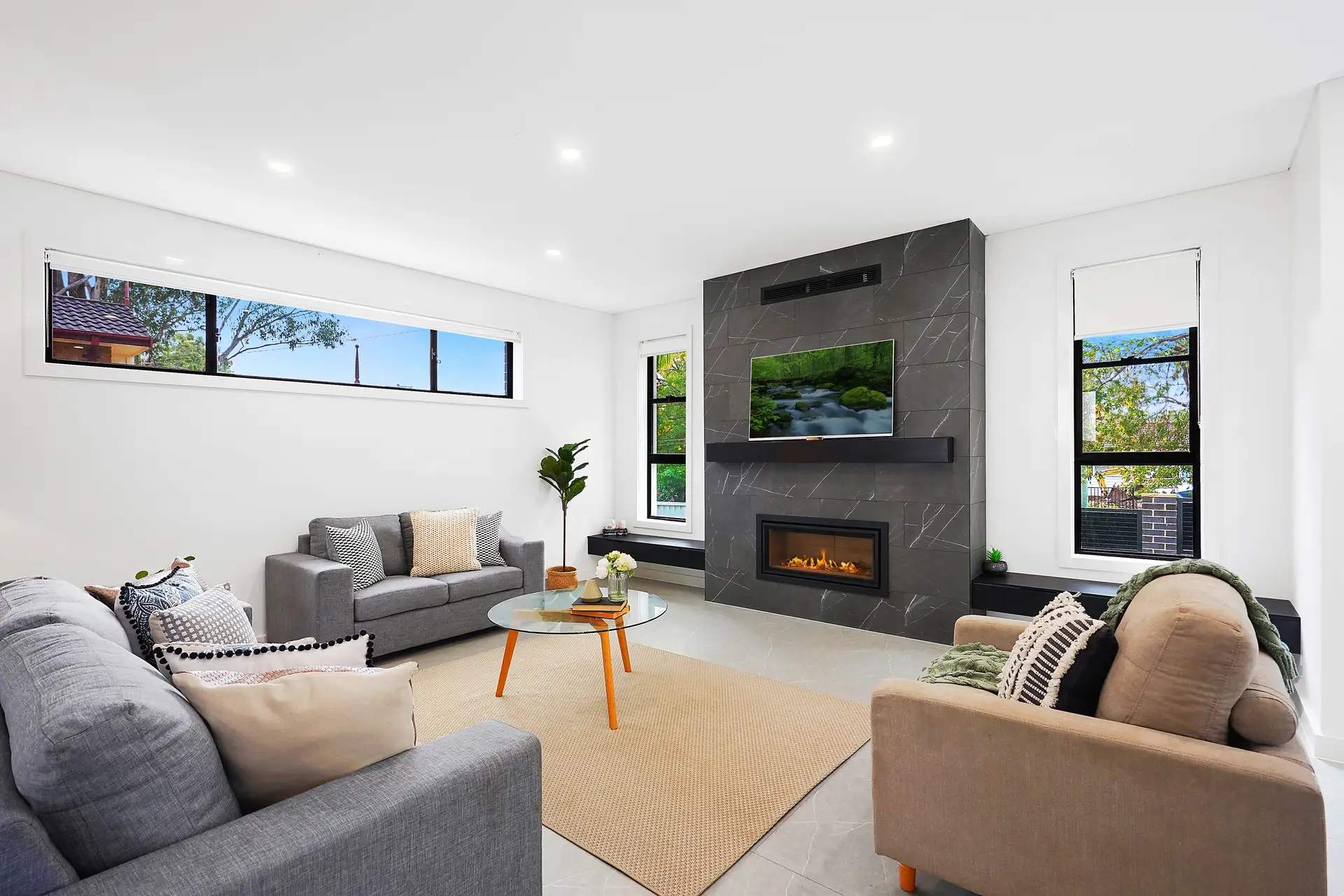 6 Georges Crescent, Georges Hall Sold by Richard Matthews Real Estate - image 3