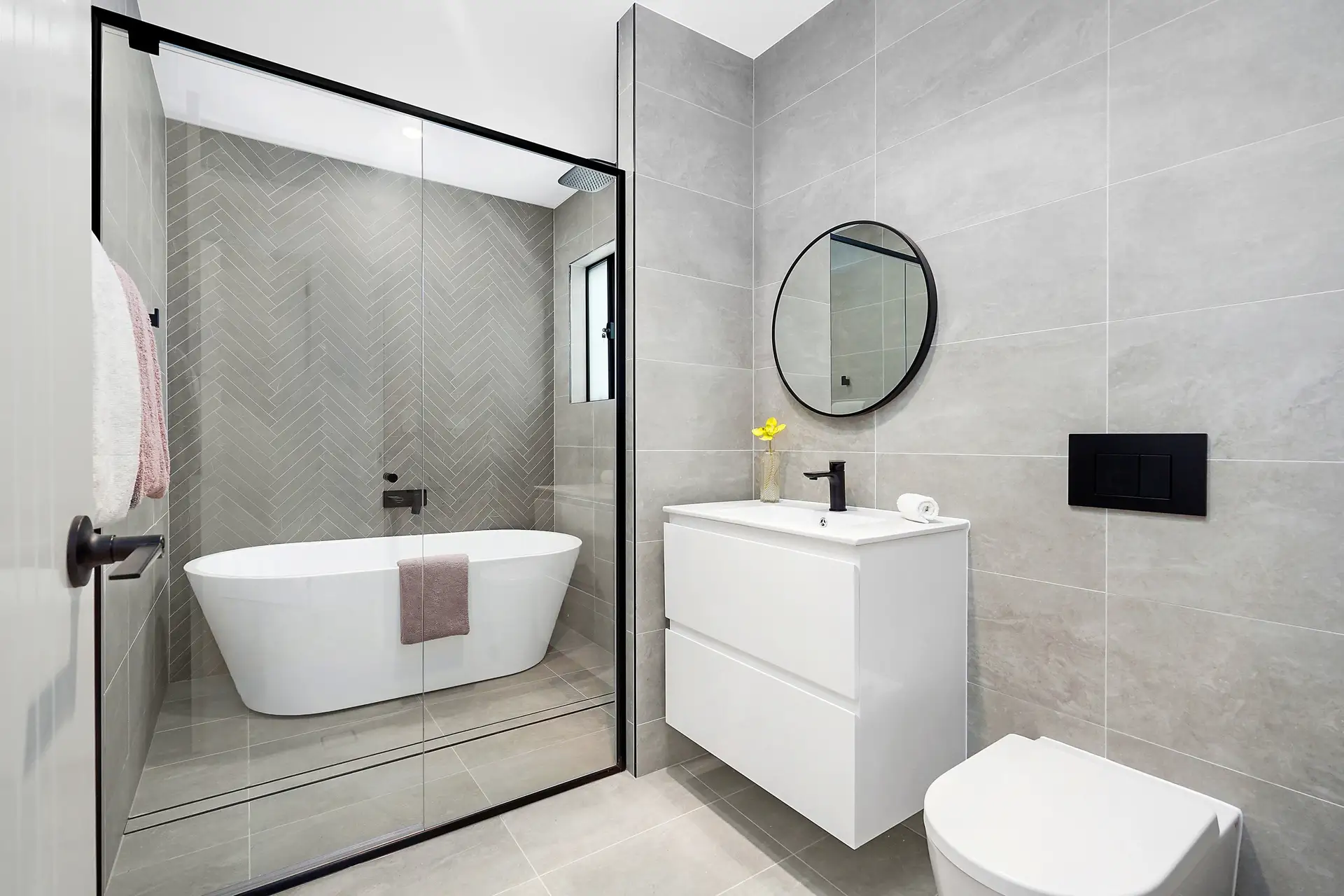 6 Georges Crescent, Georges Hall Sold by Richard Matthews Real Estate - image 4