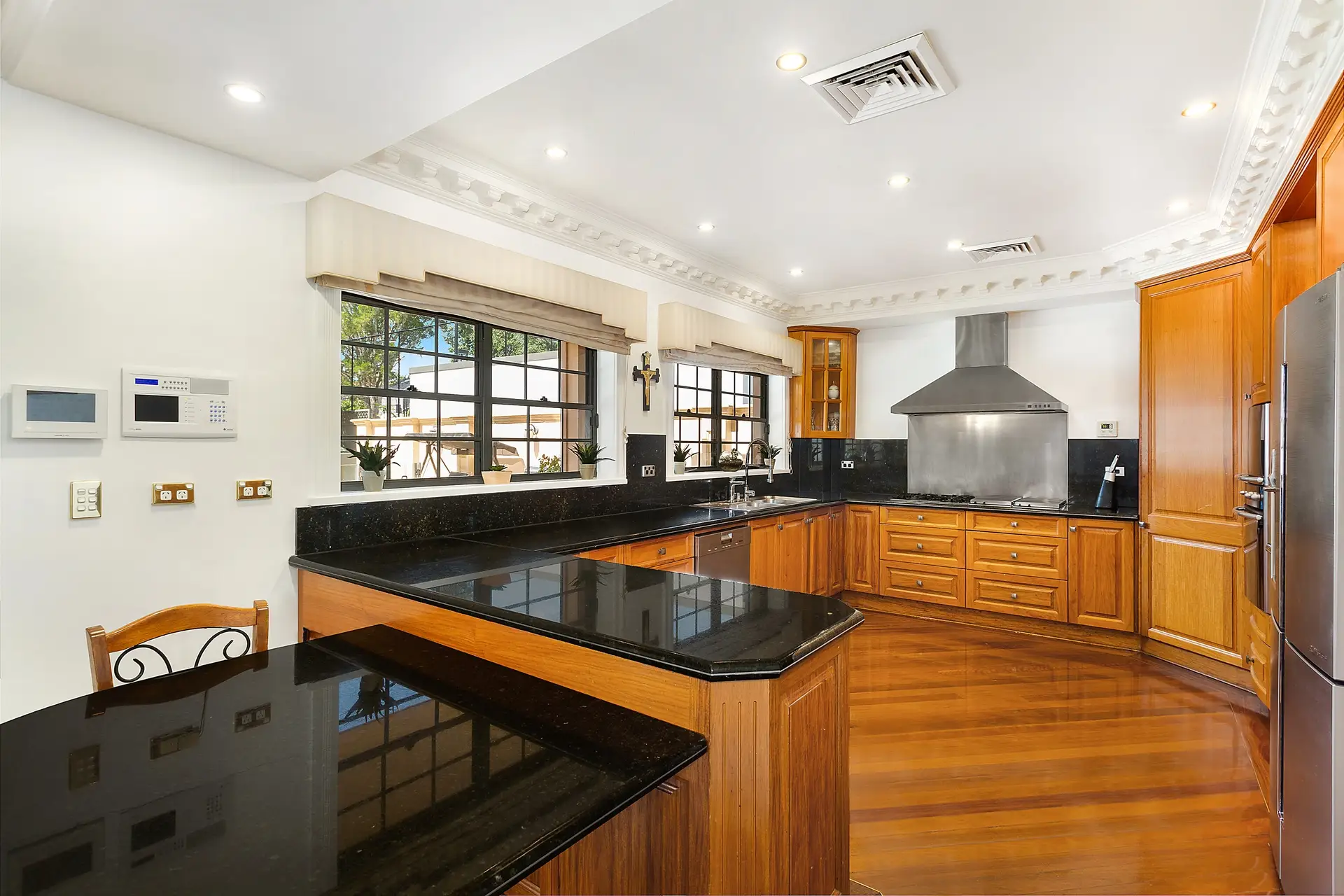 71 Newton Road, Strathfield Sold by Richard Matthews Real Estate - image 7