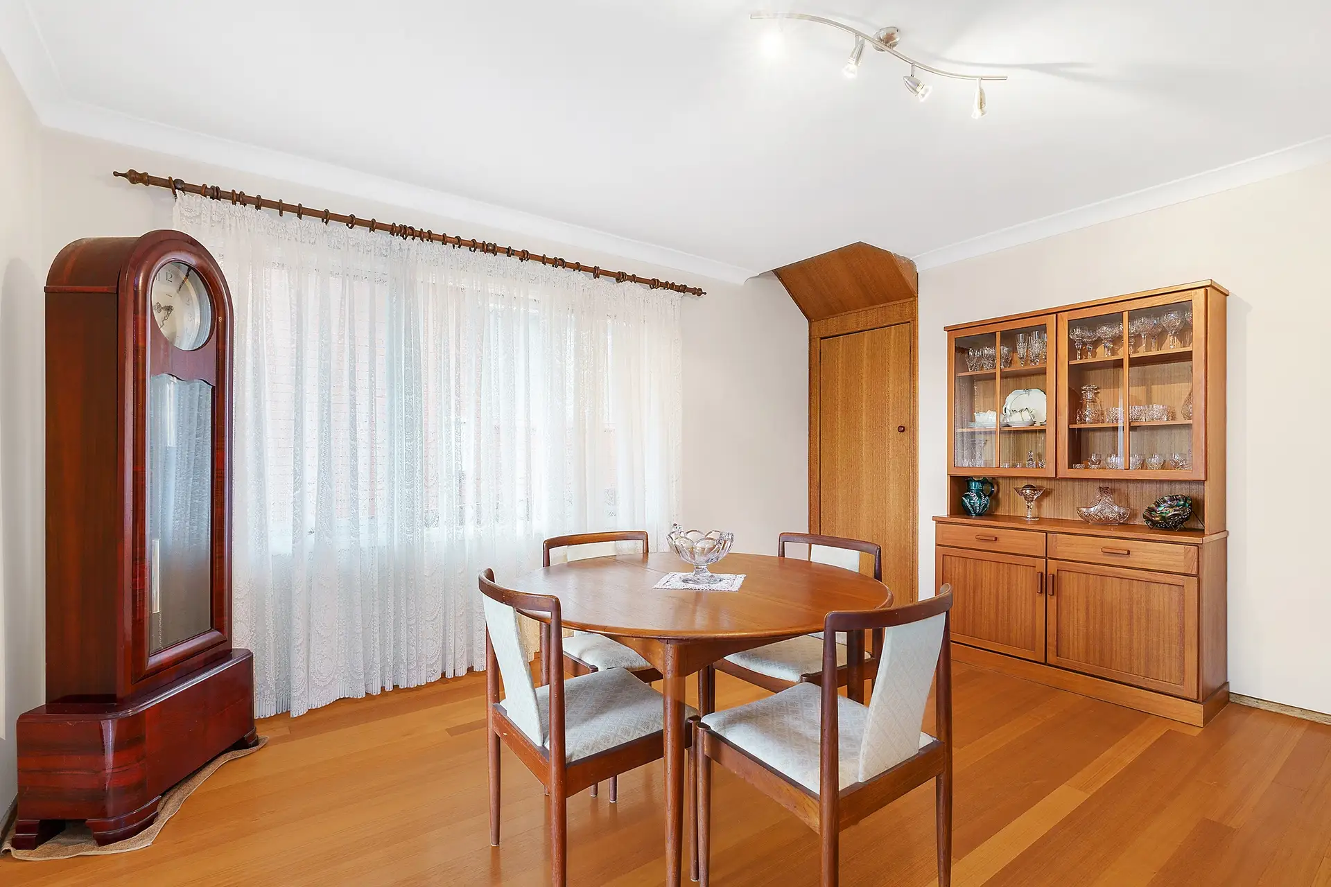 64 Flinders Road, Georges Hall Sold by Richard Matthews Real Estate - image 4