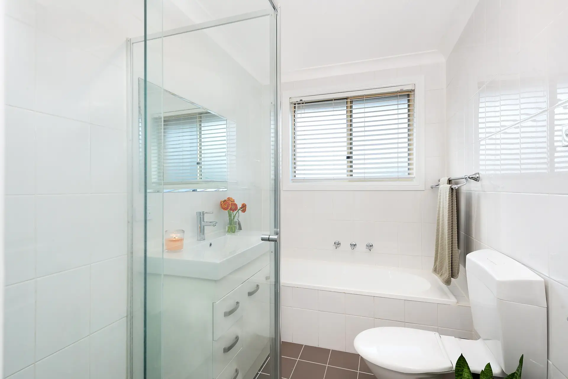 2/65 Regent Street, Regents Park Sold by Richard Matthews Real Estate - image 6