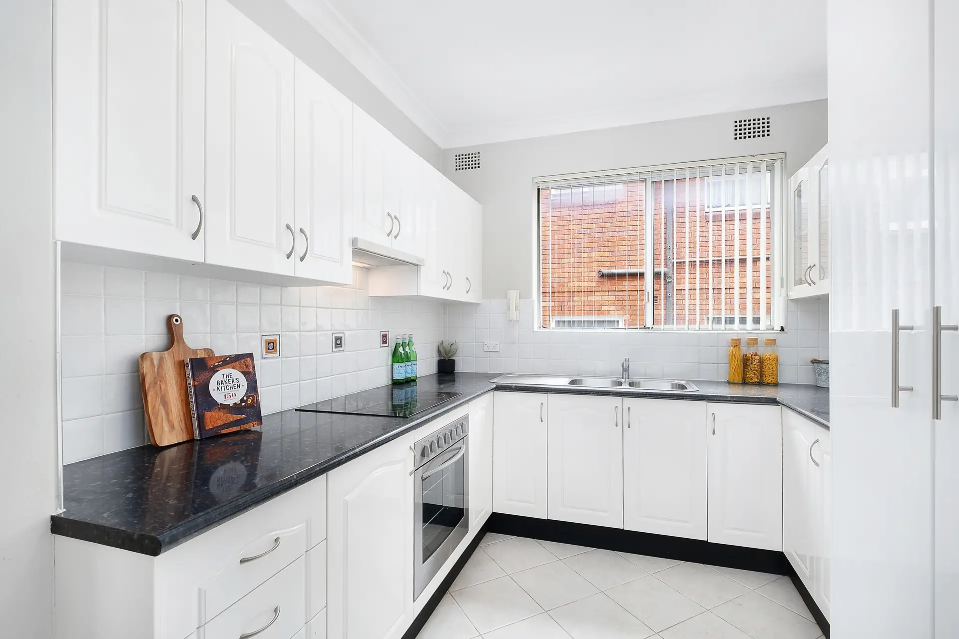 5/7 Bayley Street, Marrickville Sold by Richard Matthews Real Estate - image 2