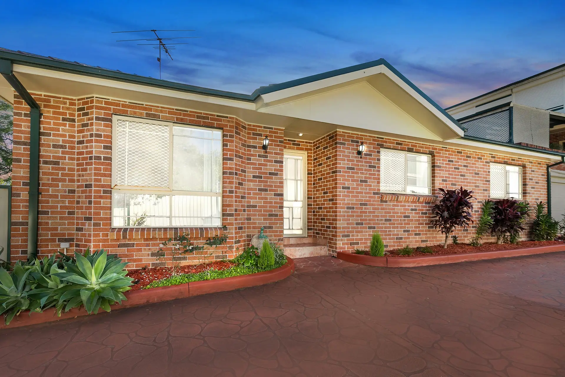 2/30 Virginius Street, Padstow Sold by Richard Matthews Real Estate - image 1