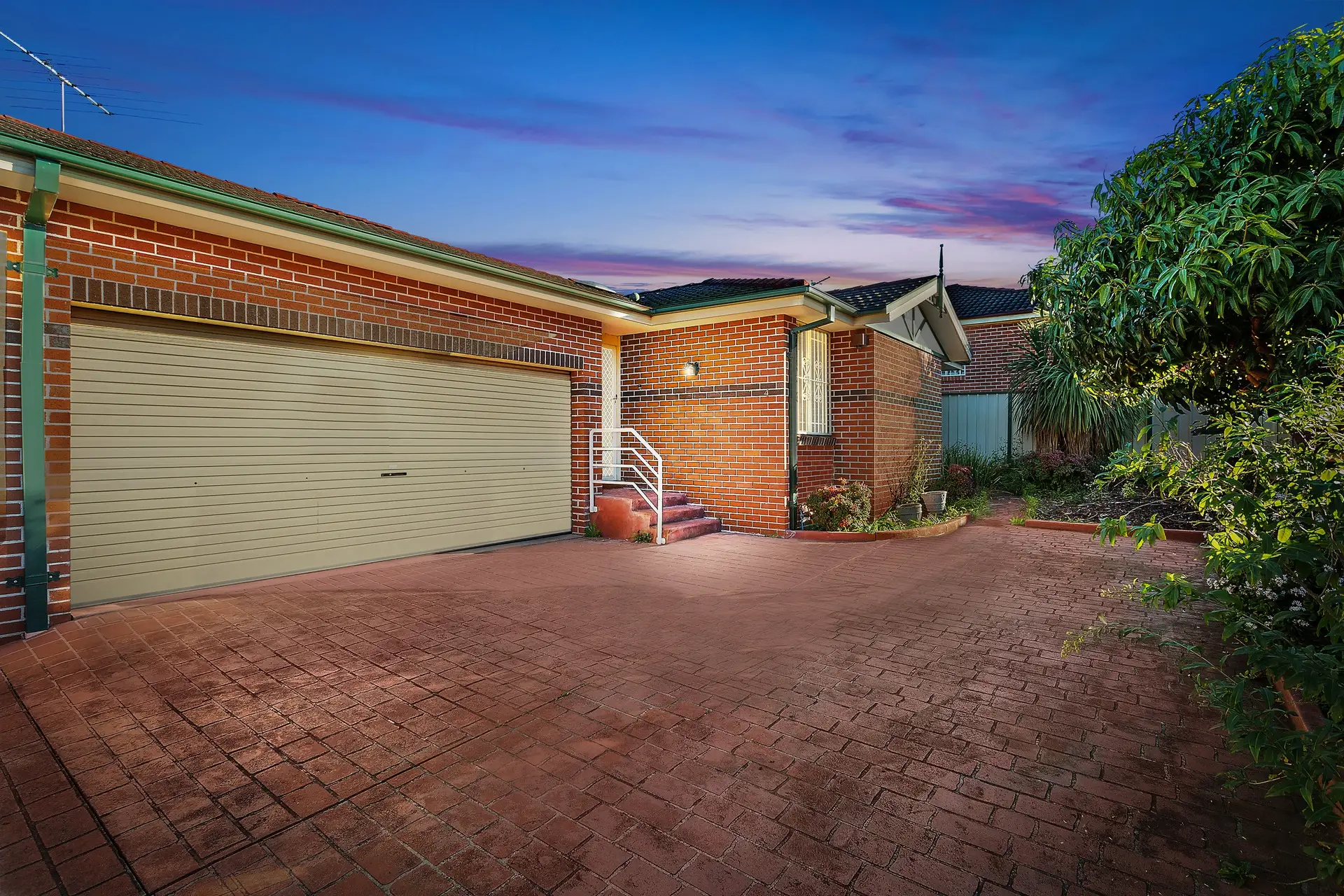 4/103 Cragg Street, Condell Park Sold by Richard Matthews Real Estate - image 1