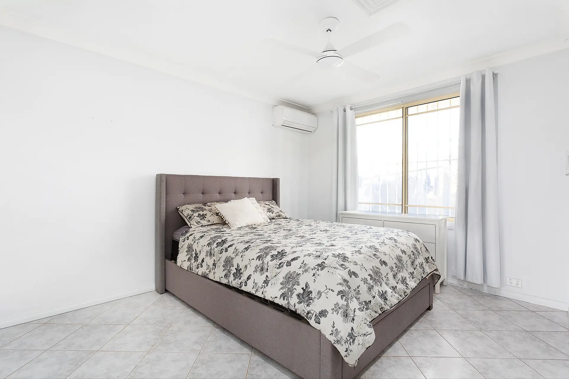 4/103 Cragg Street, Condell Park Sold by Richard Matthews Real Estate - image 5