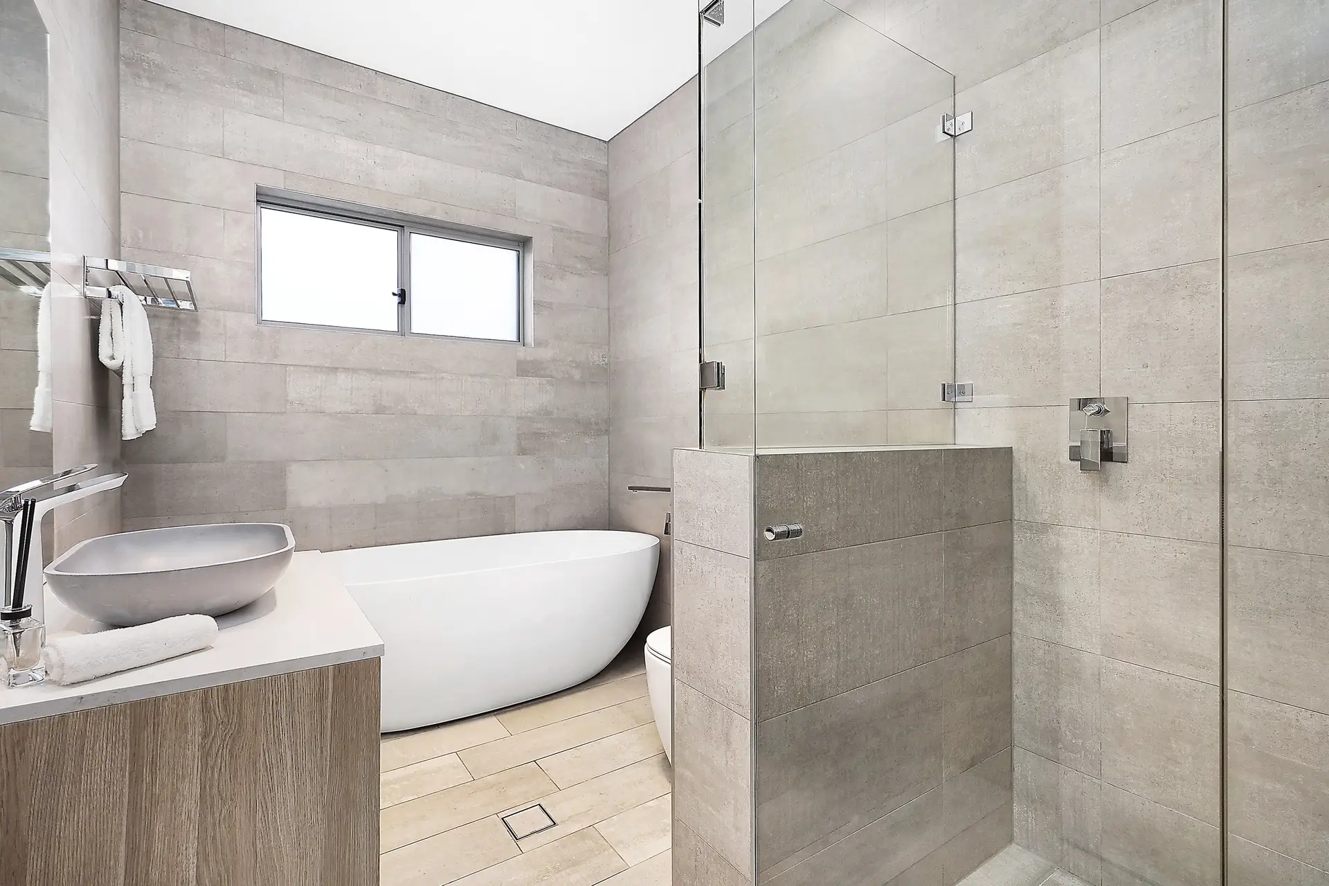 16 Rex Road, Georges Hall Sold by Richard Matthews Real Estate - image 5