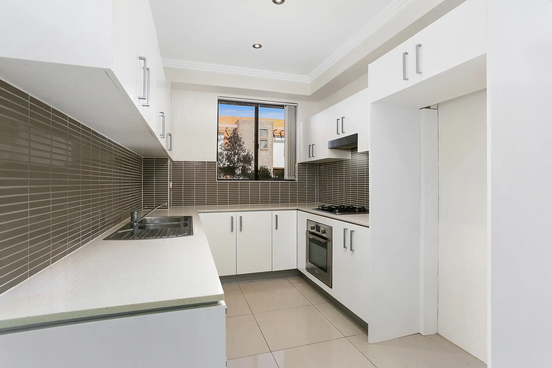 5/217 William Street, Granville Sold by Richard Matthews Real Estate - image 3