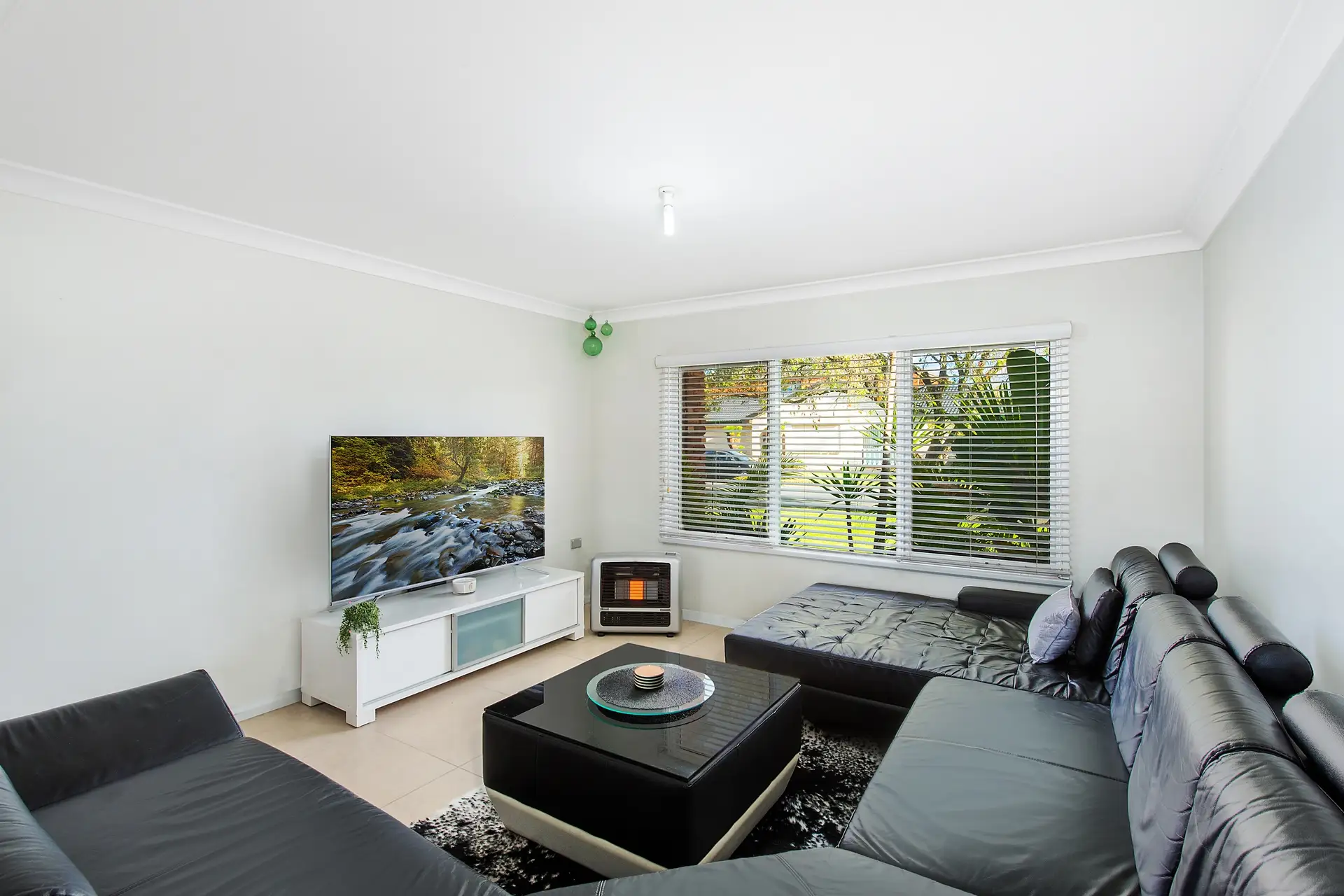 4 Carey Street, Bass Hill Sold by Richard Matthews Real Estate - image 3