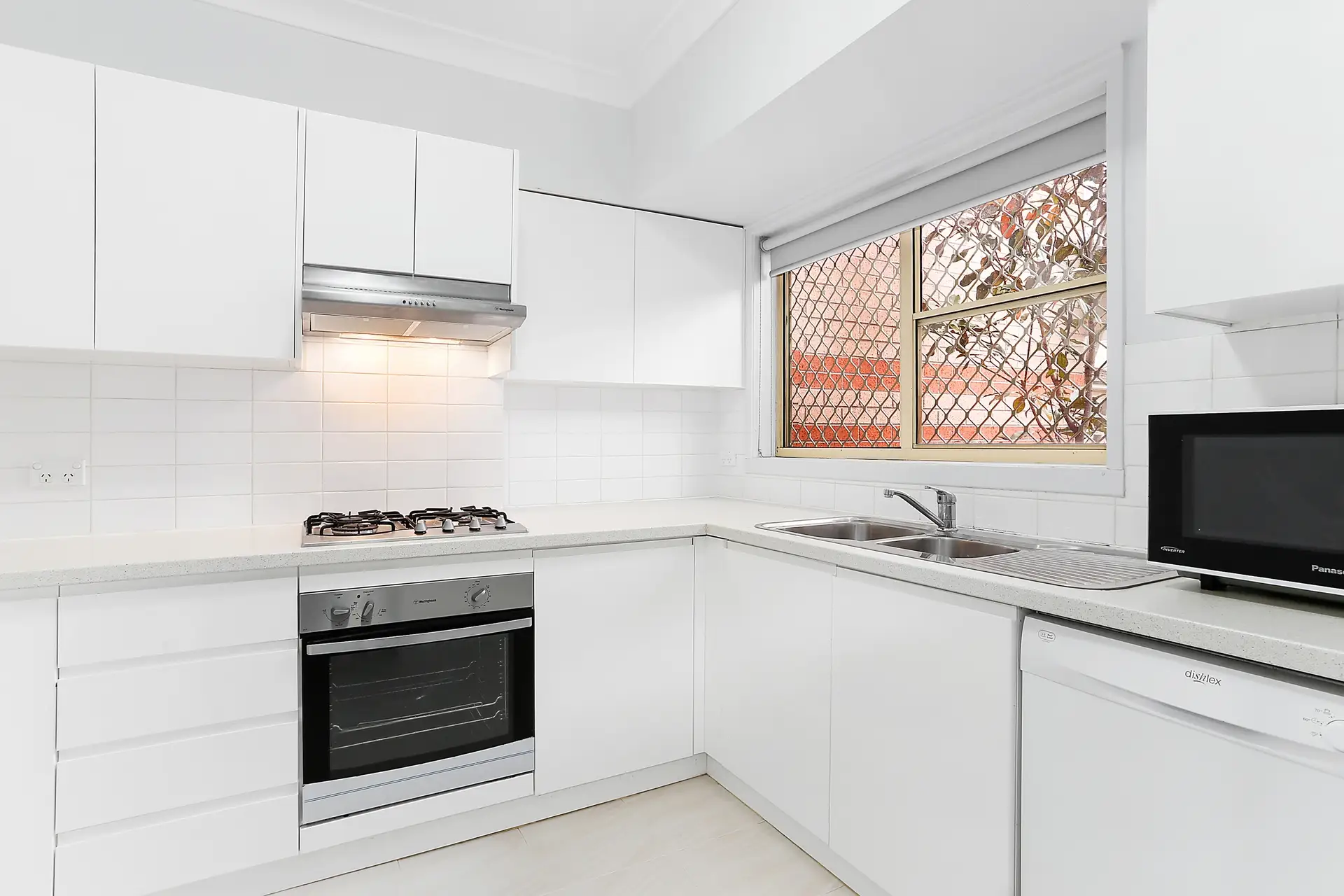24/1 Bennett Avenue, Strathfield South Sold by Richard Matthews Real Estate - image 3