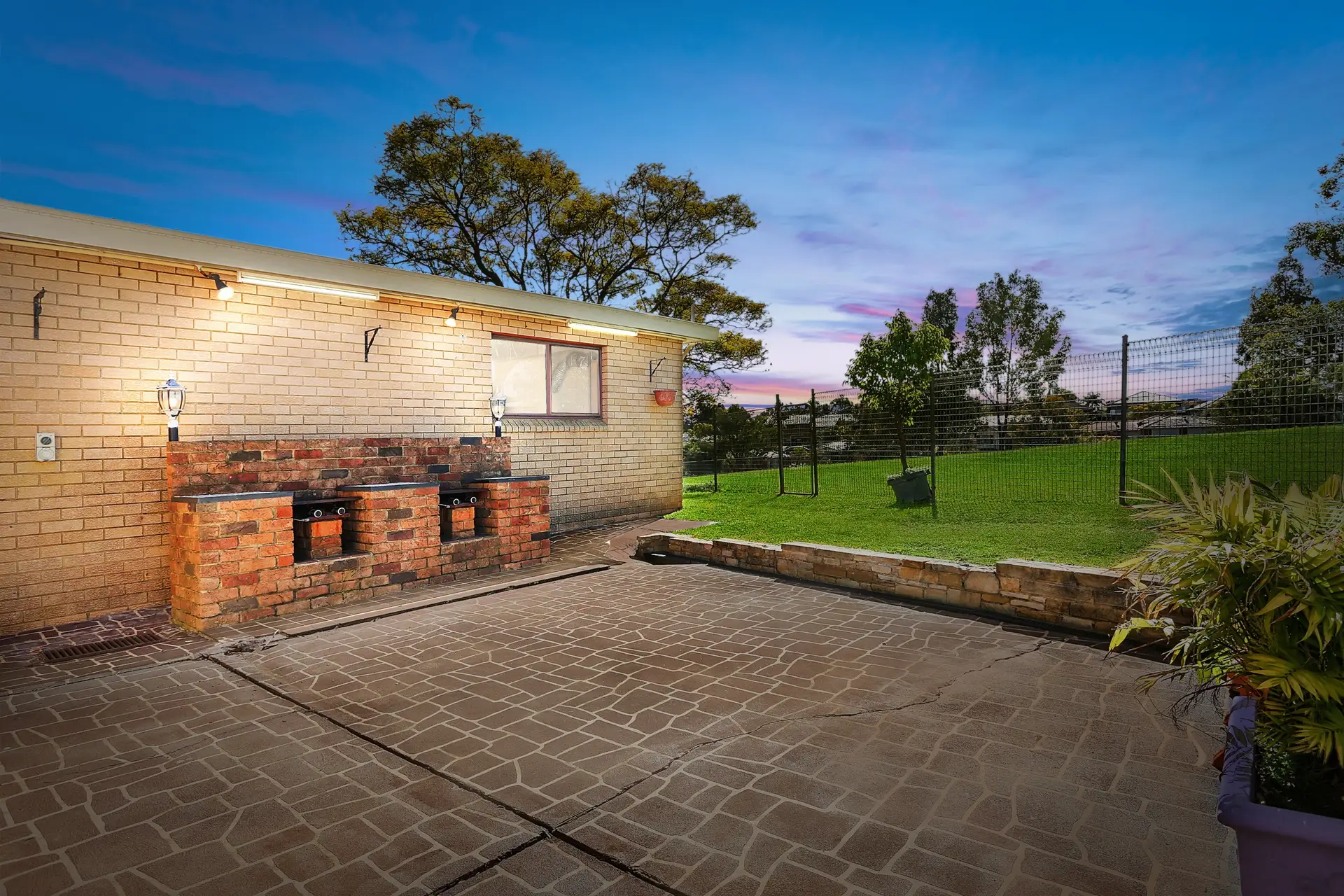 5 Bega Place, Georges Hall Sold by Richard Matthews Real Estate - image 2