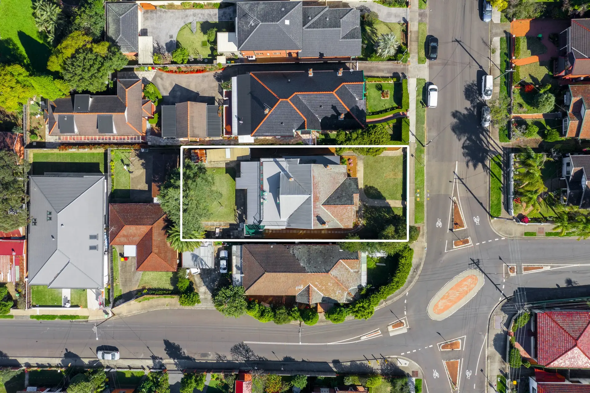 100 Lucas Road, Burwood Sold by Richard Matthews Real Estate - image 2