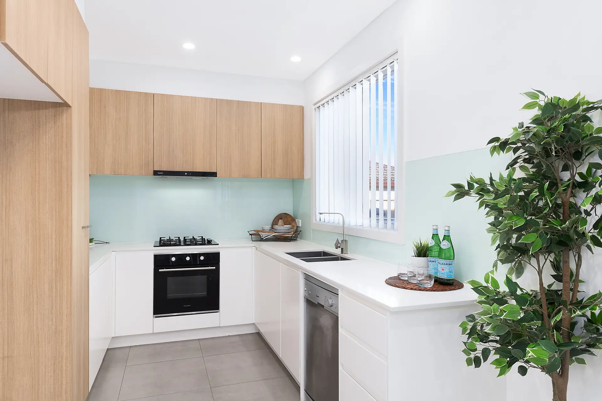 1/12-14 Ellis Street, Condell Park Sold by Richard Matthews Real Estate - image 2
