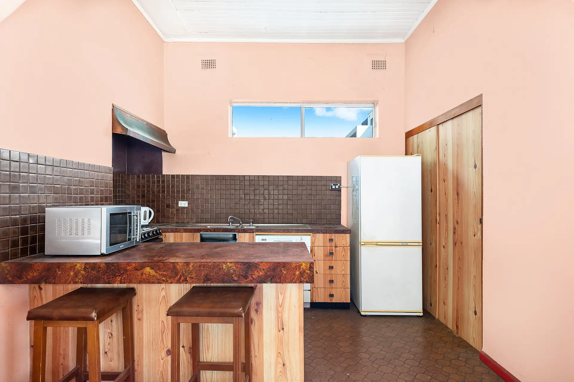 64 Stanley Street, Burwood Sold by Richard Matthews Real Estate - image 4