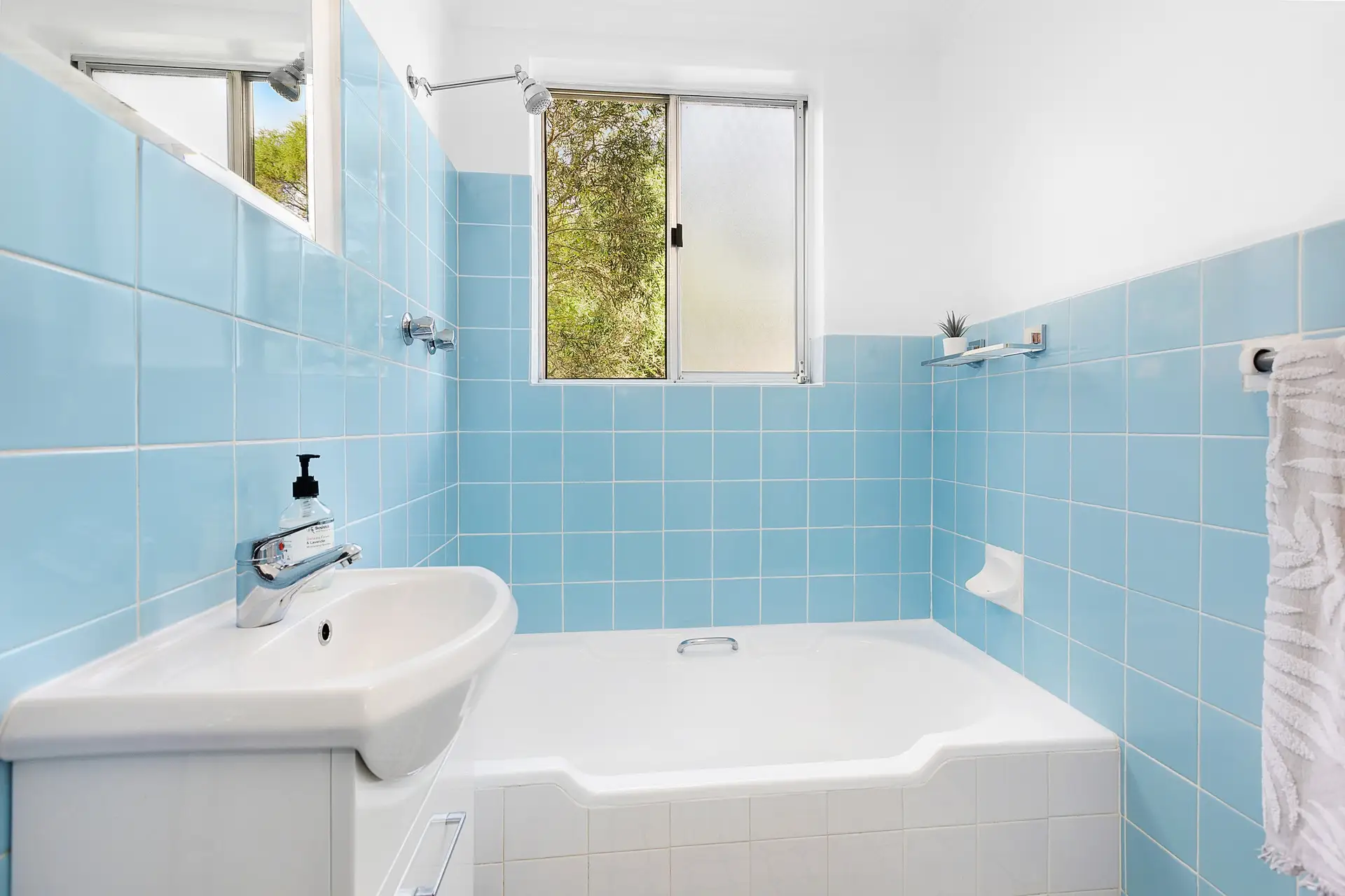 2/11 Bayley Street, Marrickville Sold by Richard Matthews Real Estate - image 5