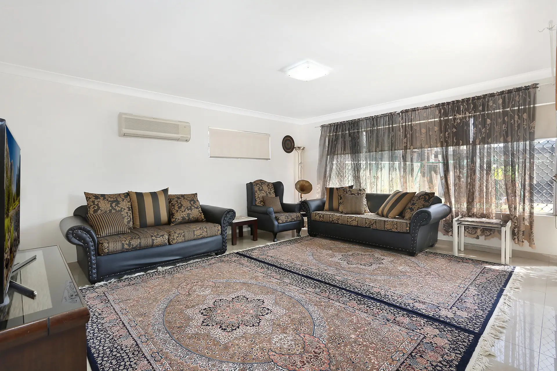 198 Rose Street, Yagoona Sold by Richard Matthews Real Estate - image 3