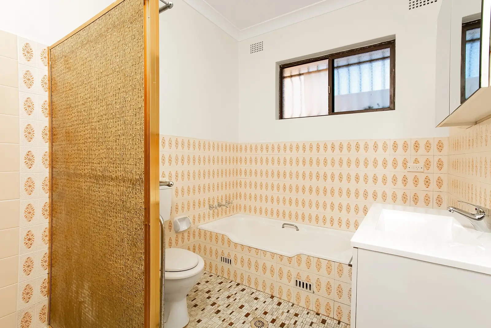 6/15-17 Wyatt Avenue, Burwood Sold by Richard Matthews Real Estate - image 5