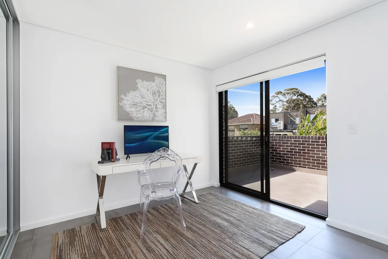 6 Caroline Crescent, Georges Hall Sold by Richard Matthews Real Estate - image 6