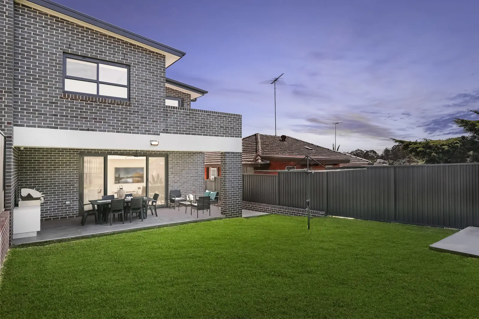 6 Caroline Crescent, Georges Hall Sold by Richard Matthews Real Estate - image 7
