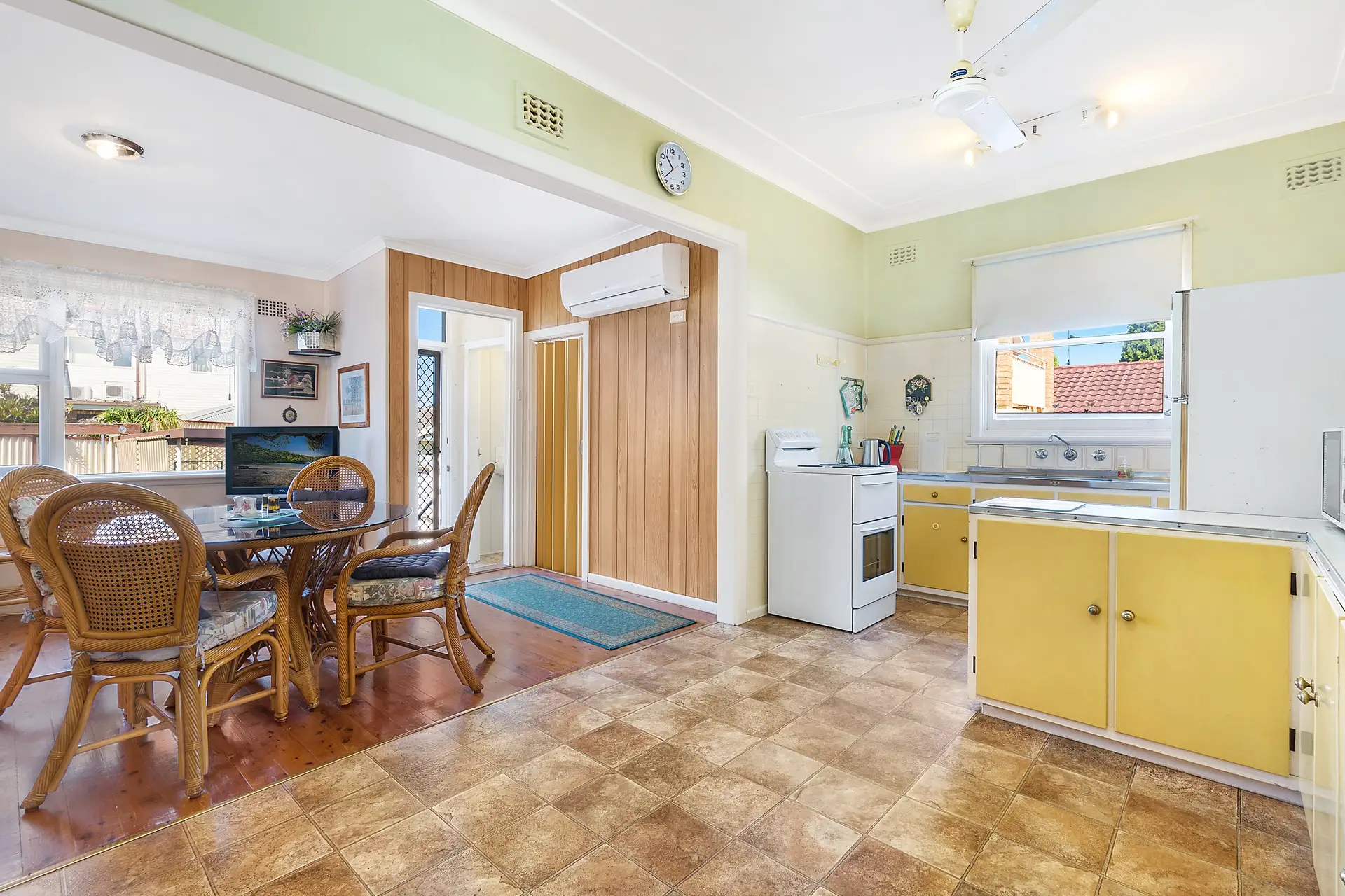 15 Wyalong Street, Panania Sold by Richard Matthews Real Estate - image 3
