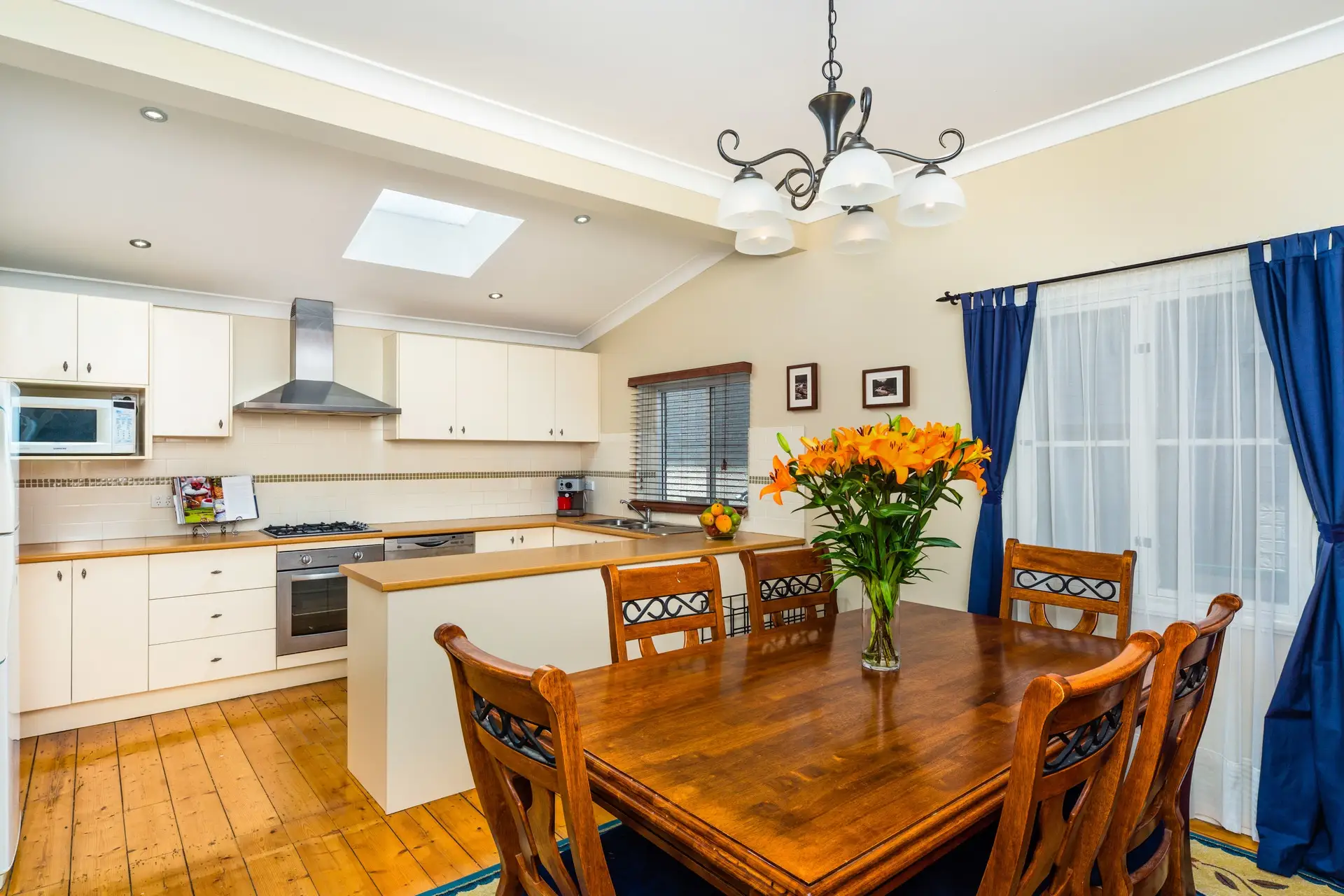 18 Bennett Avenue, Strathfield South Sold by Richard Matthews Real Estate - image 2