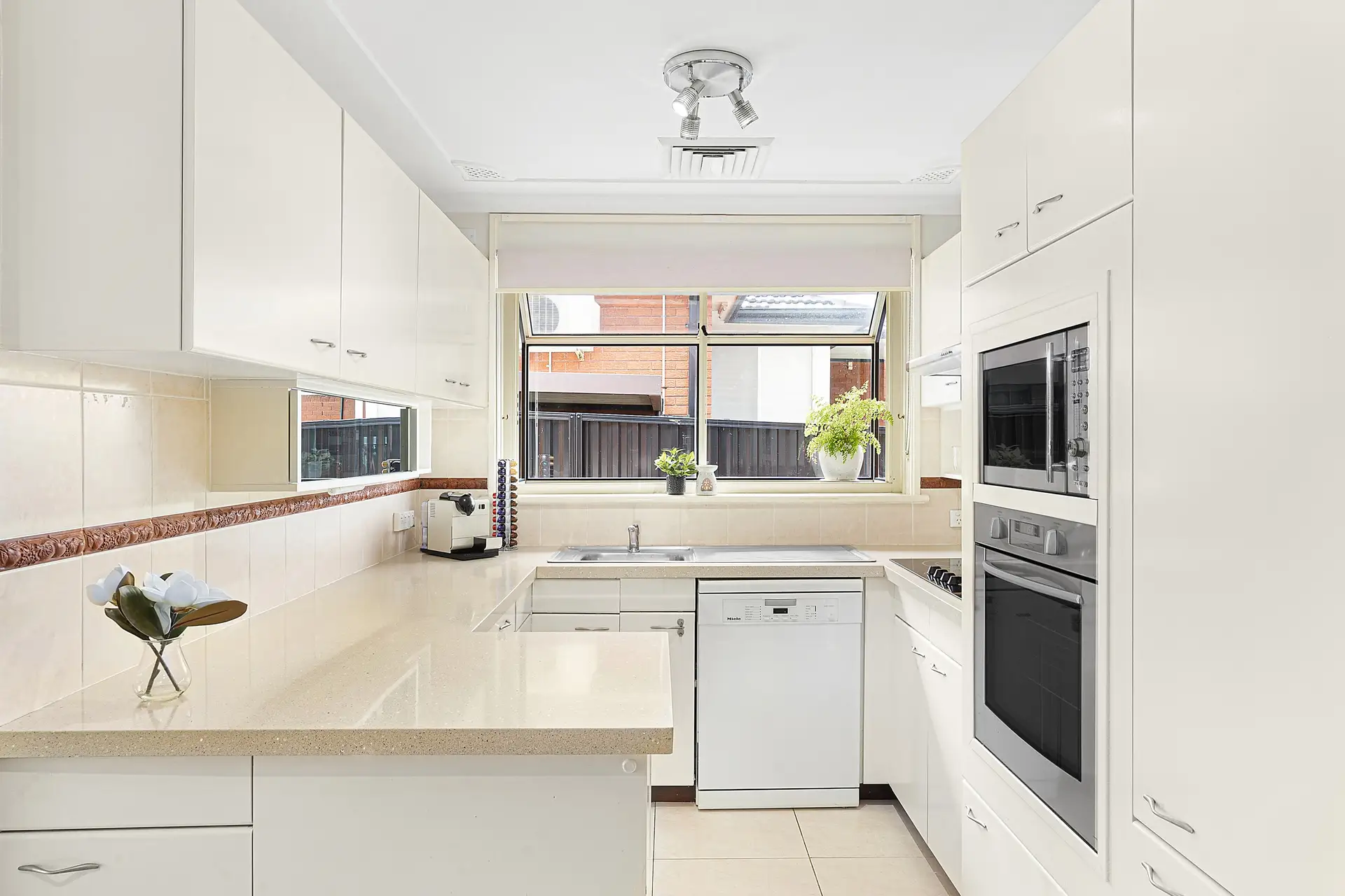 78 Caroline Crescent, Georges Hall Sold by Richard Matthews Real Estate - image 2