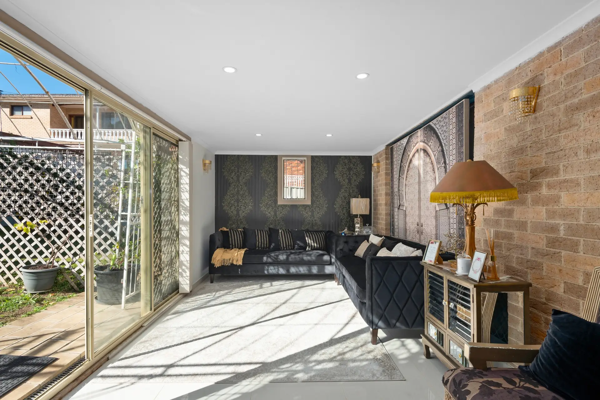 11/16A Balmoral Crescent, Georges Hall Sold by Richard Matthews Real Estate - image 3
