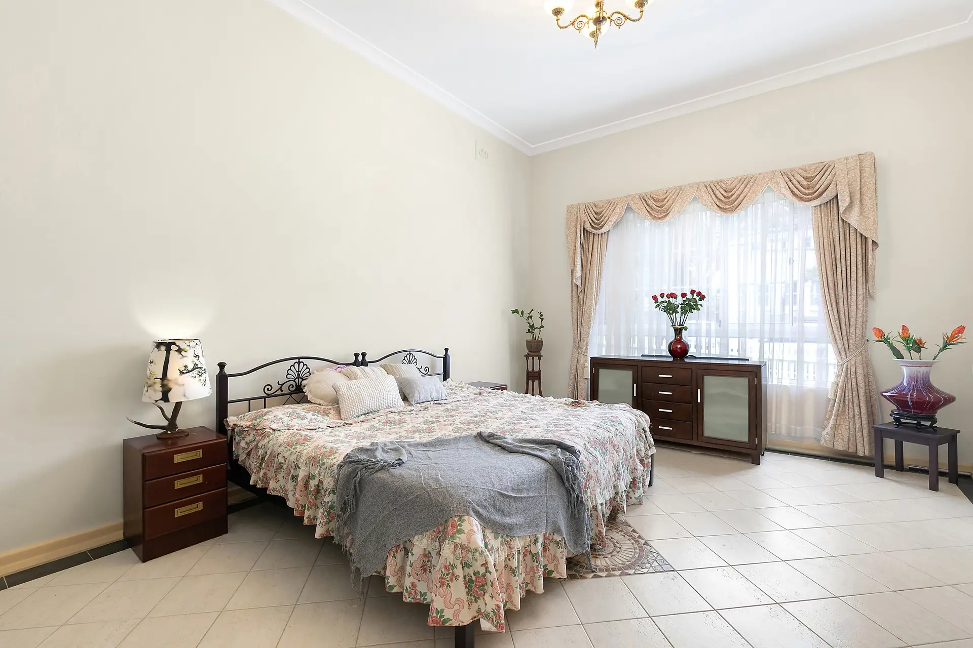 58  Broughton Road, Strathfield Sold by Richard Matthews Real Estate - image 5