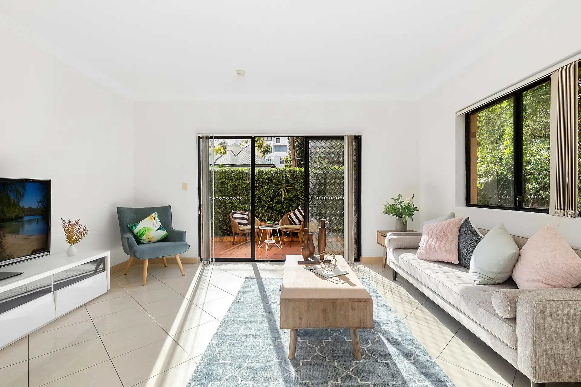 2/31-33 Gordon Street, Burwood Sold by Richard Matthews Real Estate - image 1
