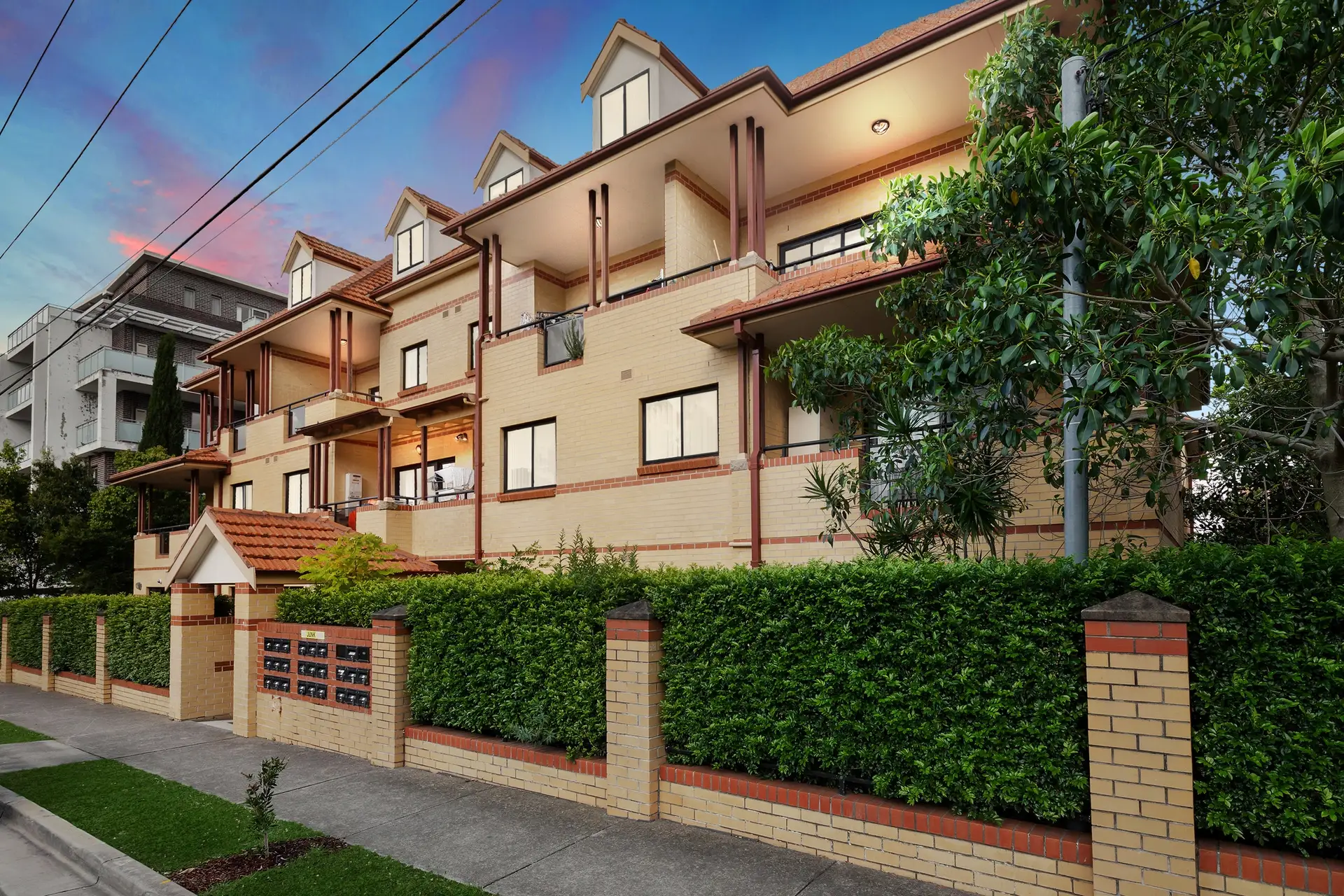 2/31-33 Gordon Street, Burwood Sold by Richard Matthews Real Estate - image 6