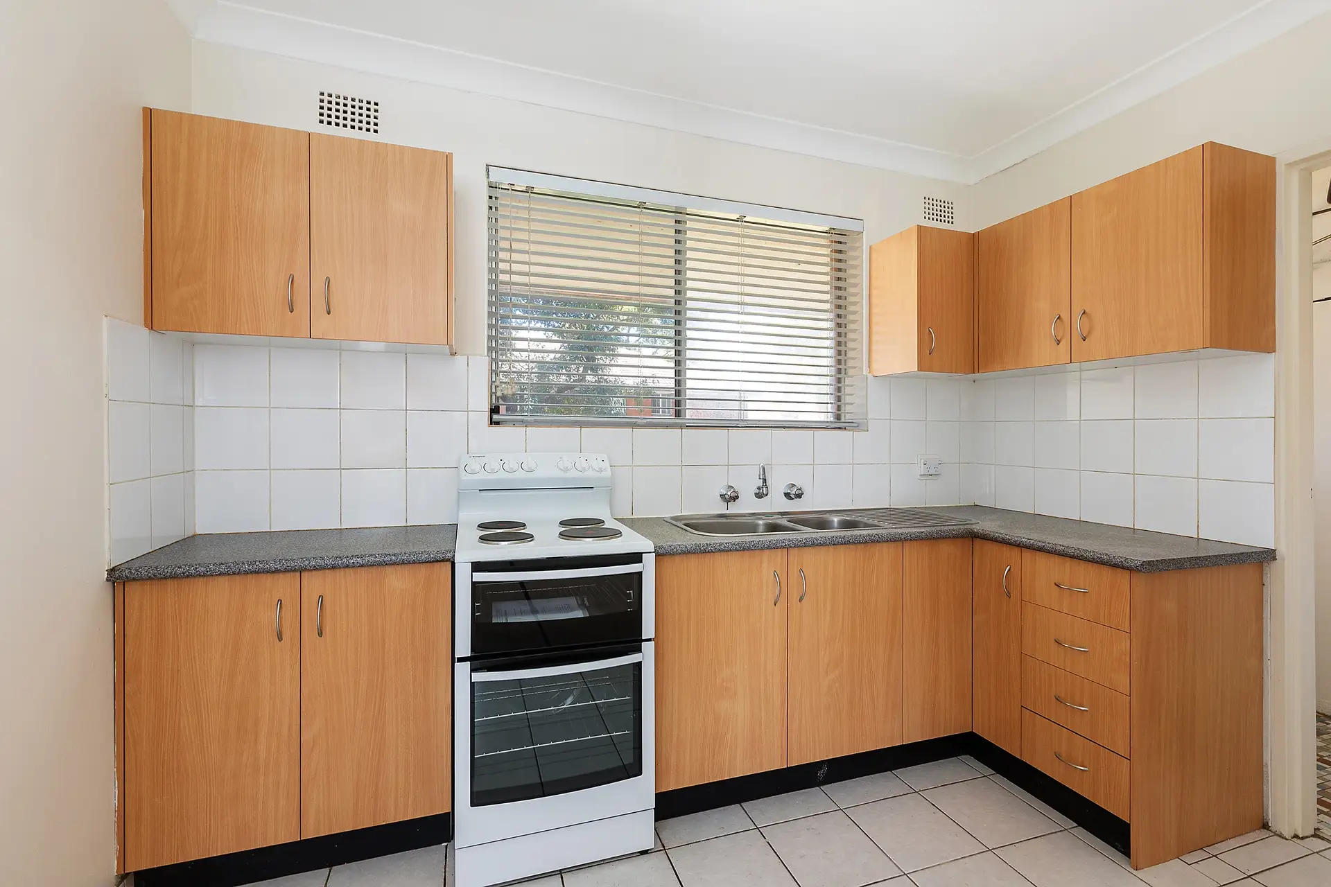 43 Hillard Street, Wiley Park Sold by Richard Matthews Real Estate - image 3
