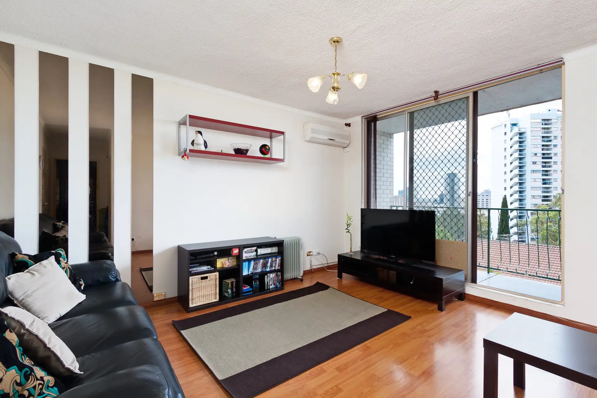 85/64-66 Great Western Highway, Parramatta Sold by Richard Matthews Real Estate - image 2