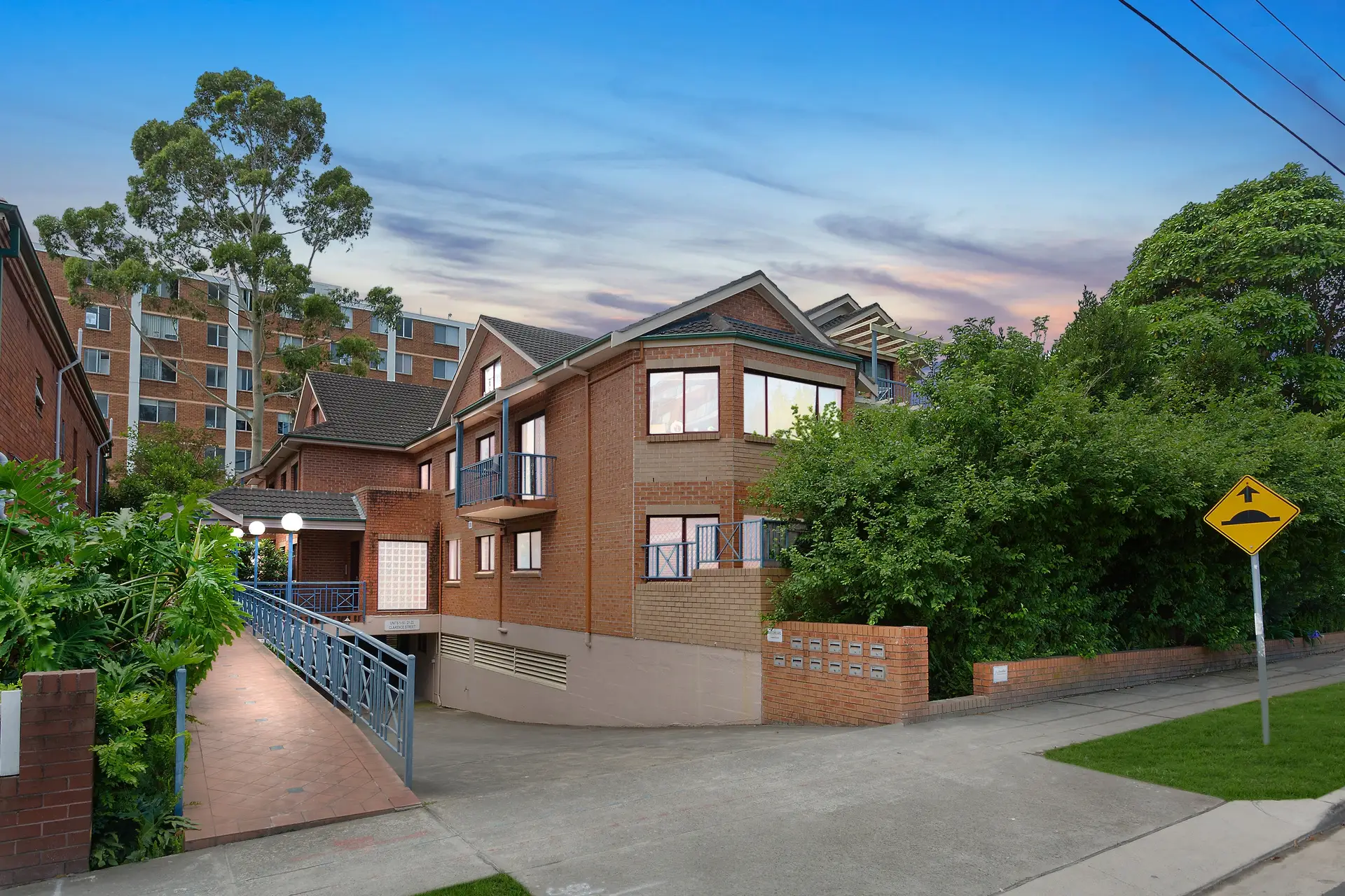 3/21-23 Clarence Street, Burwood Sold by Richard Matthews Real Estate - image 6