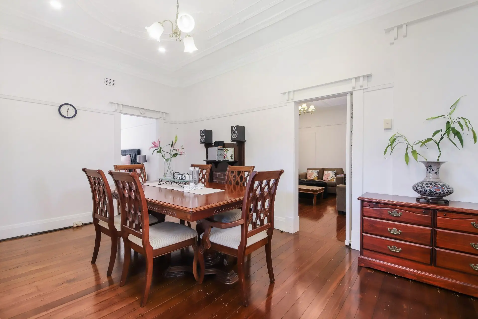 27 Sunbeam Avenue, Burwood Sold by Richard Matthews Real Estate - image 4