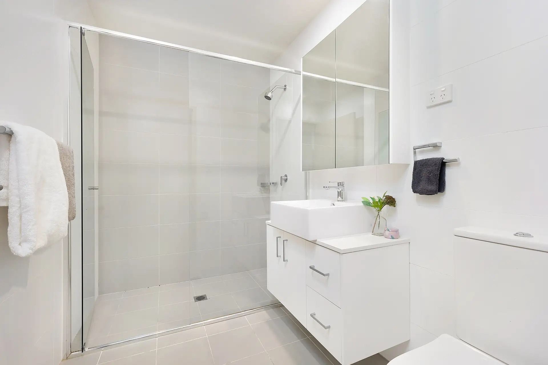 G06/1-15 West Street, Petersham Sold by Richard Matthews Real Estate - image 4